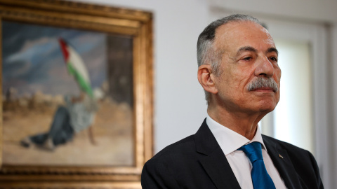 El titular de la Embajada de Palestina en Madrid, Husni *****, en su despacho.