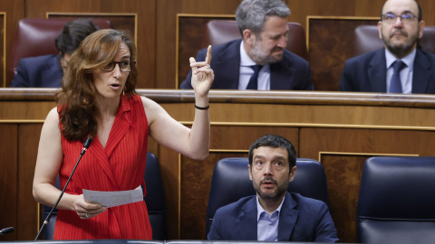 MADRID, 18/06/2025.- La ministra de Sanidad, Mónica García, interviene en la sesión de control al Ejecutivo que se celebra este miércoles en el Congreso. EFE/Mariscal
