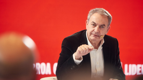 EuropaPress_6596282_expresidente_gobierno_jose_luis_rodriguez_zapatero_coloquio_titulo_futuro (Foto de ARCHIVO)El expresidente del Gobierno, José Luis Rodríguez Zapatero, durante un coloquio bajo el título, 'Futuro en clave feminista', en el 13º Congreso Regional del PSN, a 21 de marzo de 2025, en Pamplona, Navarra (España). Durante el congreso, que dura todo el fin de semana, los socialistas debaten sobre su ponencia marco, un documento que reafirma su compromiso con el progreso de la comunidad foral.Eduardo Sanz / Europa Press21 MARZO 2025;COLOQUIO;FEMINISMO;EXPRESIDENTE;MINISTRAS;PSN;SOCIALISTAS;CONGRESO REGIONAL;21/3/2025
