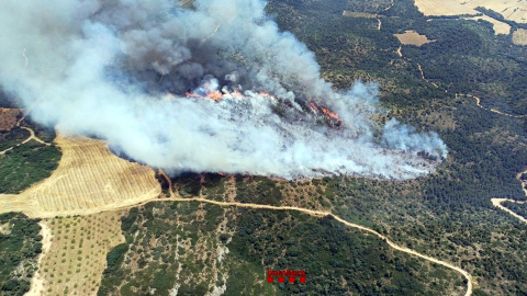Imatge aèria de l'incendi d'Os de Balaguer, a la Noguera. 20/06/2025 Imatge aèria de l'incendi d'Os de Balaguer, a la Noguera.
