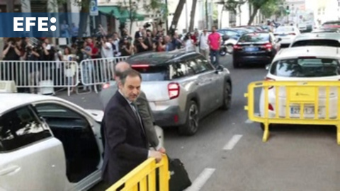 Ábalos llega al Supremo para declarar ante el juez Leopoldo Puente Ábalos llega al Supremo para declarar ante el juez Leopoldo Puente