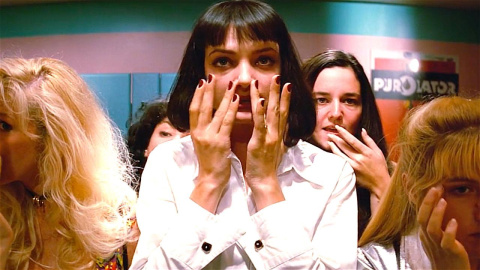 raya cocaina Uma Thurman, tras esnifar una raya de cocaína en la película Pulp Fiction.