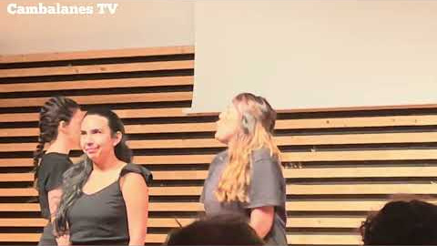 Parla Català - Teatro Social - Obra  «Esas Latinas»