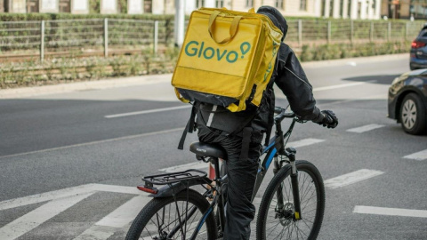 La sentencia del caso Glovo–Just Eat muestra un sesgo ideológico y misógino La sentencia del caso Glovo–Just Eat muestra un sesgo ideológico y misógino
