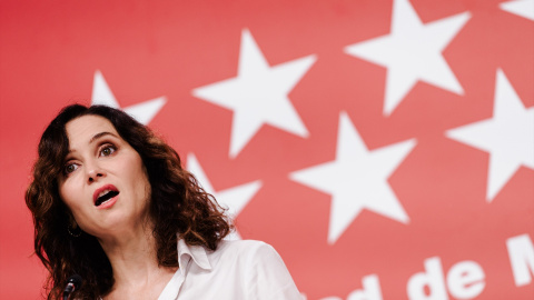 La presidenta de la Comunidad de Madrid, Isabel Díaz Ayuso, este lunes en la sede de su Gobierno. La presidenta de la Comunidad de Madrid, Isabel Díaz Ayuso, este lunes en la sede de su Gobierno.