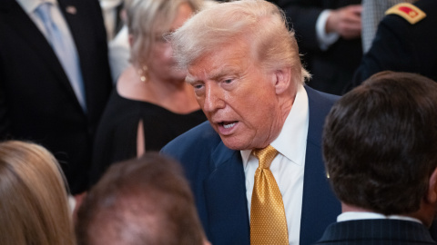 EuropaPress_6861124_16_july_2025_us_washington_us_president_donald_trump_speaks_in_front_of Foto de ARCHIVO de Donald Trump compadeciendo ante familias por la "Ley para Detener el Tráfico Letal de Fentanilo"16 July 2025, US, Washington: US President Donald Trump speaks in front of families who lost a loved one to fentanyl before signing the ''Halt All Lethal Trafficking of Fentanyl Act,'' which strengthens prison sentences for fentanyl traffickers, in the East Room of the White House in Washington. Photo: Andrew Leyden/ZUMA Press Wire/dpaAndrew Leyden/ZUMA Press Wire/dp / DPA16/7/2025 ONLY FOR USE IN SPAIN