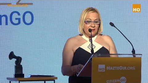 Discurso de Nandi Cuevas, que recoge el Premio HO en nombre de la Asociación Liberum.