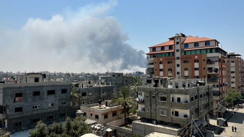 2025-07-21T104654Z_2127647932_RC2XQFAH77JT_RTRMADP_3_ISRAEL-PALESTINIANS-GAZA Los ataques israelíes en Deir Al-Balah, en el centro de la Franja de Gaza, el 21 de julio de 2025.