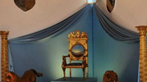 Durant les nits d’estiu, els participants en aquesta modalitat de visita descobreixen el refugi que Gala va escollir per trobar calma i silenci