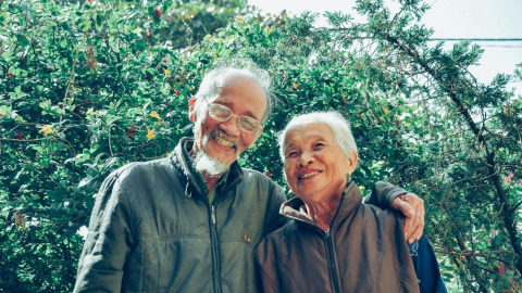 Imagen de una pareja en edad adulta. Imagen de una pareja en edad adulta.