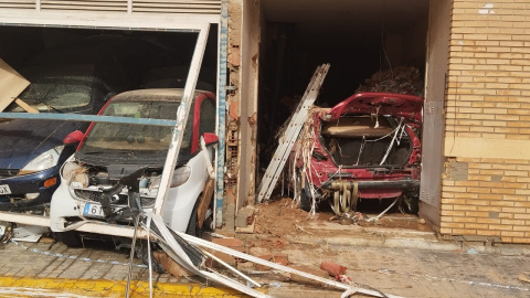 Imagen de un garaje destrozado por el impacto de la DANA Imagen de un garaje destrozado por el impacto de la DANA