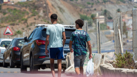 Cantabria exige al Gobierno que informe a las comunidades sobre el traslado de los 1.200 menores solicitantes de asilo