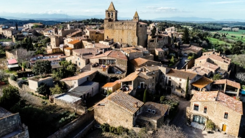 Madremanya és un petit poblet rural de la comarca del Gironès, el territori del qual limita amb el Baix Empordà.