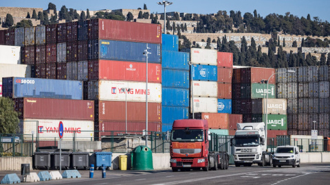 Mercaderies en contenidors al Port de Barcelona. 22/04/2025 Mercaderies en contenidors al Port de Barcelona.