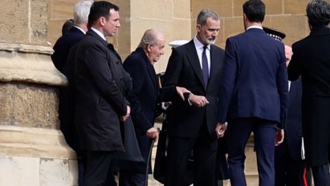Juan Carlos I y Felipe VI, en una imagen tomada en Londres en febrero de 2024.