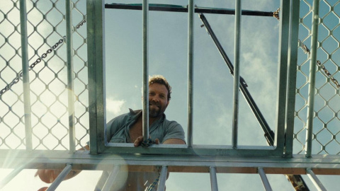 El actor Jai Courtney en una escena de la película 'Dangerous Animals'.