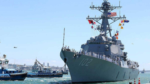 Trump envía tres destructores a las costas de Venezuela