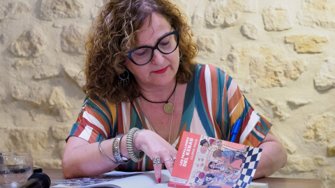 Lliris Picó, autora de Si escrius Cèlia… Lliris Picó, autora de Si escrius Cèlia…