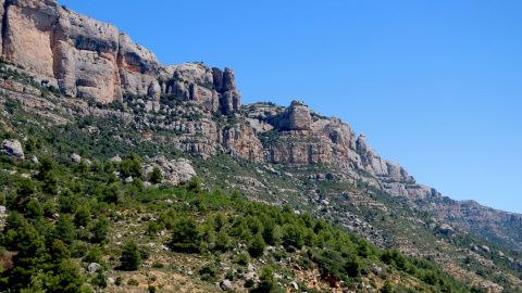 Serra de Montsant vista des de la Morera de Montsant Serra de Montsant vista des de la Morera de Montsant