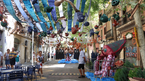 El decorat del carrer Valladolid de les festes de Sants El decorat del carrer Valladolid de les festes de Sants