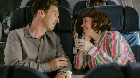 Benedict Cumberbacht y Olivia Colman son los protagonistas de 'Los Rose' (Disney) Benedict Cumberbacht y Olivia Colman son los protagonistas de 'Los Rose'.