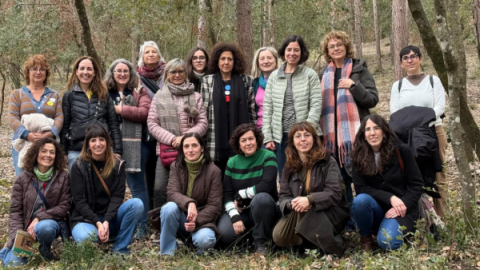 68b00ff2335fe Propietarias forestales integrantes de la asociación Dones del Bosc.