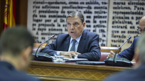 El ministro de Agricultura, Pesca y Alimentación, Luis Planas, comparece durante la Comisión de Agricultura, en el Senado. El ministro de Agricultura, Pesca y Alimentación, Luis Planas, comparece durante la Comisión de Agricultura, en el Senado.Jesús Hellín / Europa Press29 AGOSTO 2025;PLANAS;COMISIÓN;INTERIOR;SENADO29/8/2025