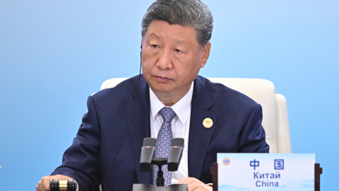 122e0b96439d14f2266fe41ce3cfbdb20e2a27e7 Tianjin (China), 01/09/2025.- El presidente chino, Xi Jinping, asiste a una sesión plenaria de la cumbre del Consejo de Jefes de Estado de la Organización de Cooperación de Shanghái (OCS) en Tianjin, China.
