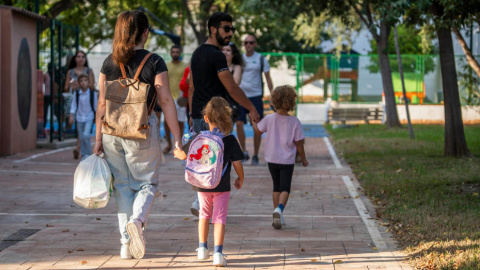 Así podrán los padres ajustar su jornada laboral sin reducción de sueldo con la vuelta al cole