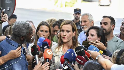 La portavoz de Vox en la Asamblea de Madrid, Isabel Pérez Moñino, ofrece declaraciones ante el centro de menores de Hortaleza, en Madrid. La portavoz de Vox en la Asamblea de Madrid, Isabel Pérez Moñino, ofrece declaraciones ante el centro de menores de Hortaleza, en Madrid.