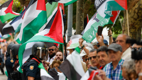 La plataforma Gernika-Palestina protesta contra la presencia del equipo Israel-Premier Tech en la Vuelta.