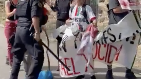 Vuelta Ciclista: doce personas detenidas en las protestas contra el genocidio Vuelta Ciclista: doce personas detenidas en las protestas contra el genocidio