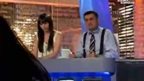 El vídeo de Wyoming y la becaria El vídeo del Gran Wyoming y la becaria en 'El Intermedio'.