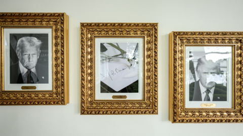 72b09891a4bd899eeafd914615b2033c13b4cce1 Trump sustituye foto de Biden por una firma hecha con 'autopen' en galería presidencia.