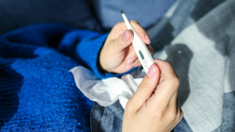 Este es el síntoma característico del virus Stratus, la nueva variante de Covid, que lo diferencia de la gripe Este es el síntoma característico del virus Stratus, la nueva variante de Covid, que lo diferencia de la gripe