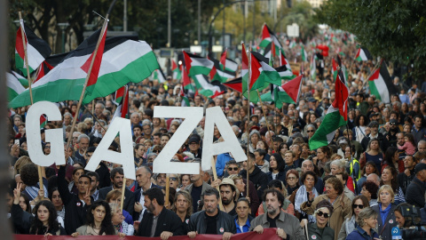 Miles de personas en Euskadi protestan contra el genocidio en Gaza.