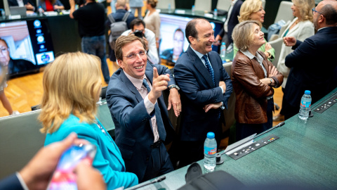 EuropaPress_6991446_alcalde_madrid_jose_luis_martinez_almeida_2i_sesion_ordinaria_pleno El alcalde de Madrid, José Luis Martínez-Almeida, durante una sesión ordinaria del Pleno Municipal, en el Palacio de Cibeles.