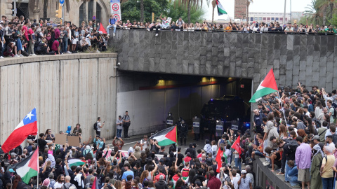 Concentración en apoyo a la Global Sumud Flotilla en Barcelona.