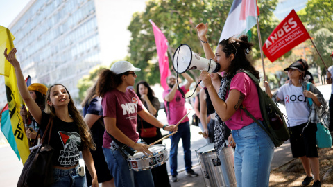 Manifestación en apoyo a la Global Sumud Flotilla en Brasilia.