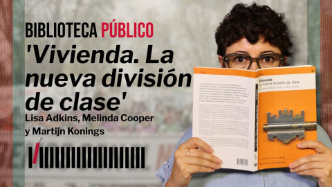 'Vivienda. La nueva división de clase': un libro imprescindible para entender la crisis habitacional El rentismo es el mayor factor de desigualdad porque genera una distancia inasumible entre quienes viven de los beneficios de poseer activos inmobiliarios y unas mayorías sociales con muchos problemas para acceder a la vivienda. Una sociedad más igualitaria es incompatible con lo que Lisa Adkins, Melinda Cooper y Martijn Konings llaman 'economía de activos' en su libro Vivienda. La Nueva división de clases, publicado en España por Lengua de Trapo y el Círculo de Bellas Artes.
Las autoras del ensayo exploran el tipo de estratificación social que emerge de la economía de activos. Como resultado de este nuevo modelo, surge un tipo de hogar en el que las personas viven y planifican sus vidas cada vez más en función de sus activos y cada vez menos en función de su trabajo, razón por la cual el conflicto de clases se desplaza del trabajo a la vivienda.
¿Cómo podemos encaminarnos hacia otro modelo de vivienda? ¿Qué implicaciones tiene que el conflicto de clases dependa de nuevas formas de estratificación social que ya no pasan por el trabajo y los salarios únicamente? Desde 'Público' tratamos de dar respuesta a estas y otras preguntas en nuestro especial de septiembre.
Hace 18 años nacimos con un compromiso: hacer un periodismo útil para la sociedad. Solo podemos continuar con esta labor si contamos con el apoyo de personas como tú.
Únete a la comunidad de Público. 18 años no son nada… cuando nos queda tanto por contar. Periodismo incómodo para tiempos difíciles. https://bit.ly/3VylhmD
Periodismo, investigación y compromiso para construir un mundo más igualitario.
¡Suscríbete ya a nuestro canal!: https://bit.ly/2U8nM0q
Visita: https://www.publico.es
Síguenos en Facebook: https://www.facebook.com/diario.publico/
Síguenos en Twitter: https://twitter.com/publico_es
Síguenos en Instagram: https://www.instagram.com/publico.es
Síguenos en TikTok: https://www.tiktok.com/@publico_es
Síguenos en Bluesky: https://bsky.app/profile/publico.es