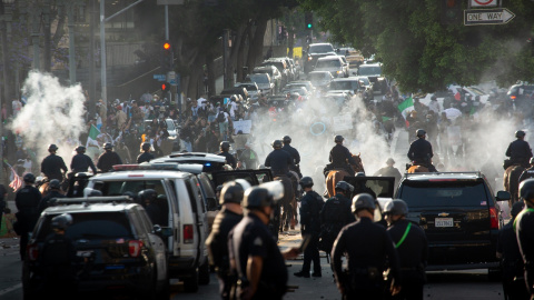 Protestas contra las redadas migratorias en Los Ángeles.
