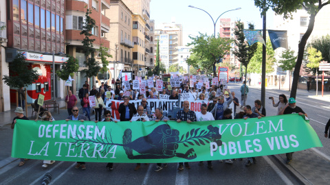 Manifestació contra els macroprojectes energètics a Lleida.