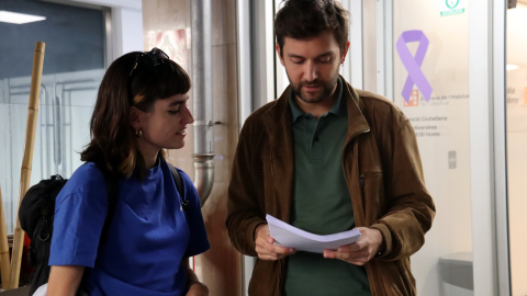 El portaveu del Sindicat de Llogateres, Enric Aragonès, abans de l'entrega de la denúncia a l'Agència Catalana de Consum contra immobiliàries per incomplir la regulació de lloguers El portaveu del Sindicat de Llogateres, Enric Aragonès, abans de l'entrega de la denúncia a l'Agència Catalana de Consum contra immobiliàries per incomplir la regulació de lloguers