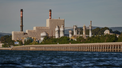 La fábrica de celulosa de Ence en la ría de Pontevedra.