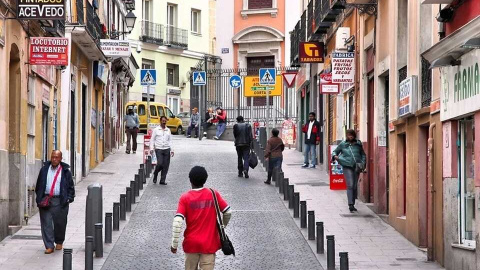 Los inmigrantes no quitan trabajo: lo crean con 400.000 negocios en España