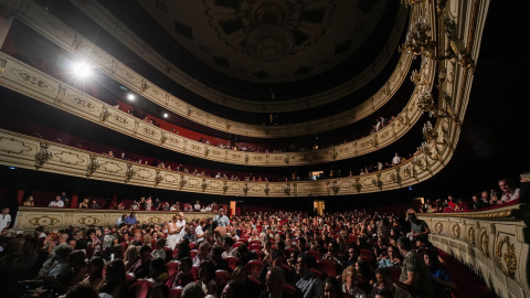 Espectadores en la gala de inauguración del Festival Internacional de Cine de València-Cinema Jove.
