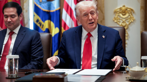 El presidente de EEUU, Donald Trump, al inicio de la reunión de gabinete.