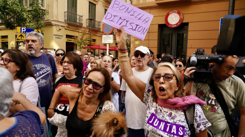 (Foto de ARCHIVO) Movilización ciudadana por los fallos en el cribado del cáncer de mama en Málaga. A 10 de octubre de 2025, en Málaga (Andalucía, España). Movilización ciudadana por los fallos en el cribado del cáncer de mama frente a la Delegación de Sa (Foto de ARCHIVO)Movilización ciudadana por los fallos en el cribado del cáncer de mama en Málaga. A 10 de octubre de 2025, en Málaga (Andalucía, España). Movilización ciudadana por los fallos en el cribado del cáncer de mama frente a la Delegación de Salud de la Junta de Andalucía en Málaga.Álex Zea / Europa Press10/10/2025