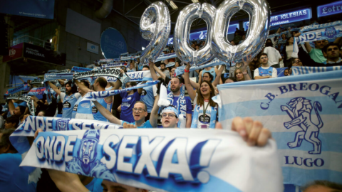 La afición del Breogán de Lugo, durante un partido.