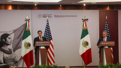 El secretario de Estado de EEUU, Marco Rubio, con el ministro de Exteriores de México, Juan Ramón de la Fuente, en una comparecencia conjunta el pasado septiembre en Ciudad de México. El secretario de Estado de EEUU, Marco Rubio, con el ministro de Exteriores de México, Juan Ramón de la Fuente, en una comparecencia conjunta el pasado septiembre en Ciudad de México.